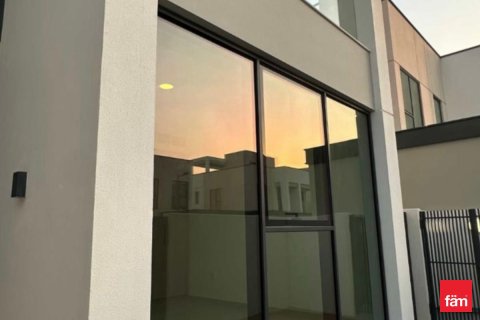 Villa in Dubai 4 bedrooms, 449.8 sq.m. № 69351 - photo 10