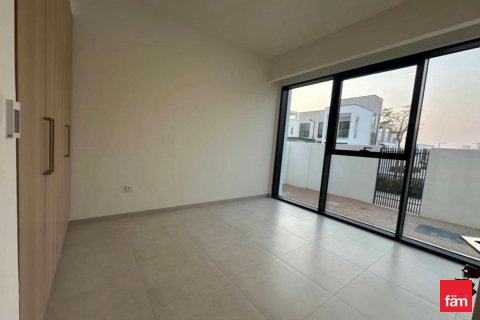 Villa in Dubai 4 bedrooms, 449.8 sq.m. № 69351 - photo 2