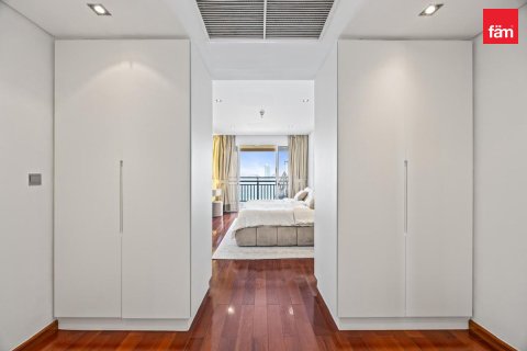 Apartment in Palm Jumeirah, Dubai 1 bedroom, 107.6 sq.m. № 123894 - photo 10