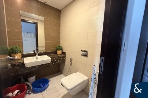 Apartment in Sparkle Towers, Dubai Marina, Dubai 1 bedroom, 80 sq.m. № 88751 - photo 14