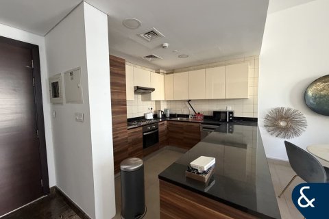 Apartment in Sparkle Towers, Dubai Marina, Dubai 1 bedroom, 80 sq.m. № 88751 - photo 6