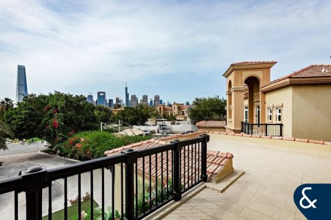 Villa in Jumeirah Islands, Dubai 4 bedrooms, 483 sq.m. № 88754 - photo 10