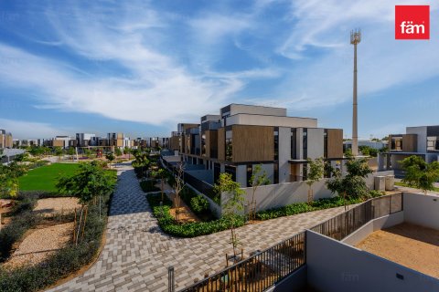 Adosado en Dubai, 3 dormitorios, 168 m², № 83689 - foto 3