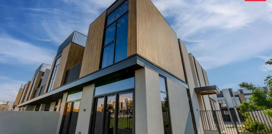 Adosado en Dubai, 3 dormitorios, 168 m², № 83689