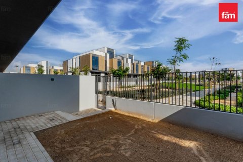 Adosado en Dubai, 3 dormitorios, 168 m², № 83689 - foto 6