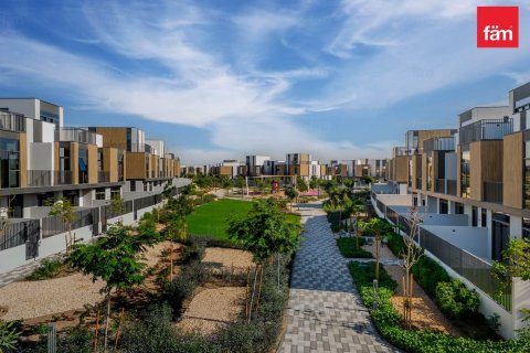 Adosado en Dubai, 3 dormitorios, 168 m², № 83689 - foto 4