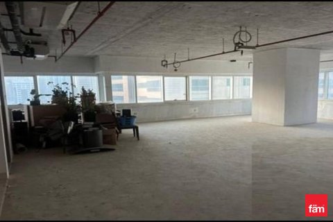 Bureau à Dubai, 72.5 m², № 83688