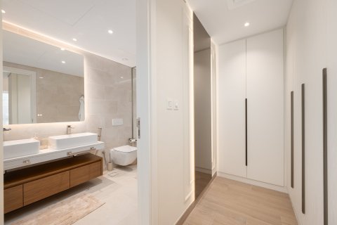 Apartment in Umm Suqeim, Dubai 2 bedrooms, 104.24 sq.m. № 138972 - photo 15