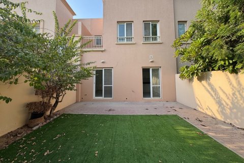 Adosado en The Springs, Dubai, 2 dormitorios, 157.81 m², № 138977