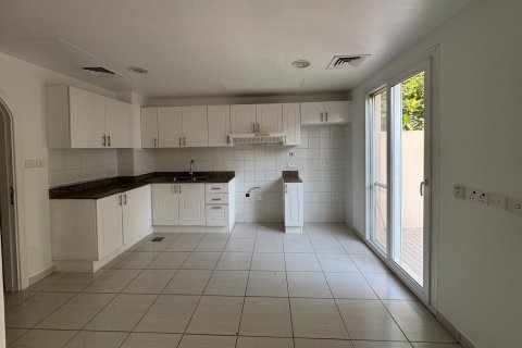 Adosado en The Springs, Dubai, 2 dormitorios, 157.81 m², № 138977 - foto 2