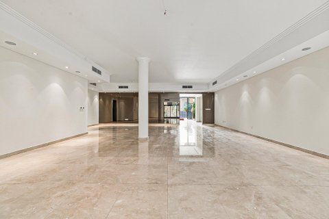Villa en Al Barsha, Dubai, 5 dormitorios, 3716.12 m², № 138971 - foto 4