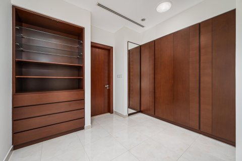 Villa en Al Barsha, Dubai, 5 dormitorios, 3716.12 m², № 138971 - foto 12