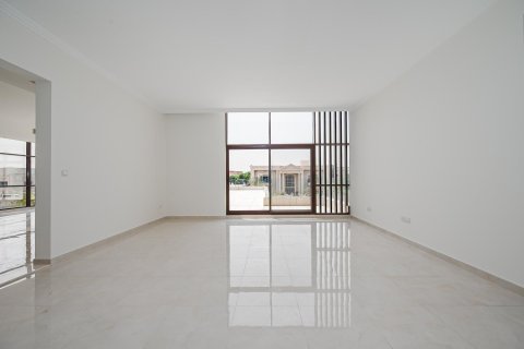 Villa en Al Barsha, Dubai, 5 dormitorios, 3716.12 m², № 138971 - foto 29