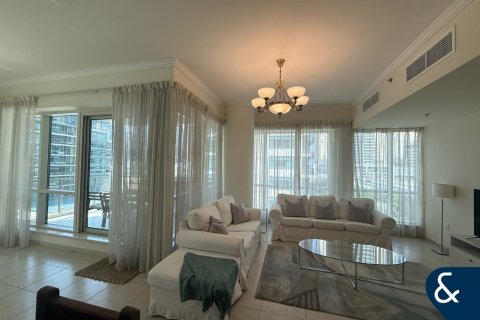 Apartment in AL MAJARA TOWERS in Dubai Marina, Dubai 3 bedrooms, 191 sq.m. № 79352 - photo 5
