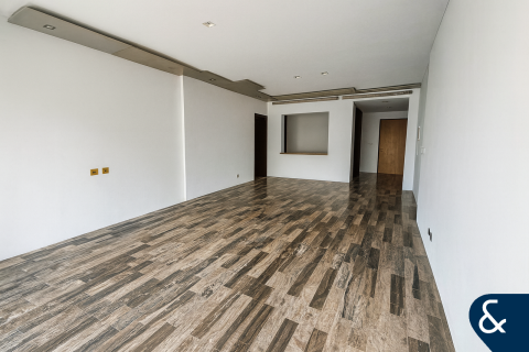 Apartment in DAMAC HEIGHTS in Dubai Marina, Dubai 3 bedrooms, 172 sq.m. № 79353 - photo 2