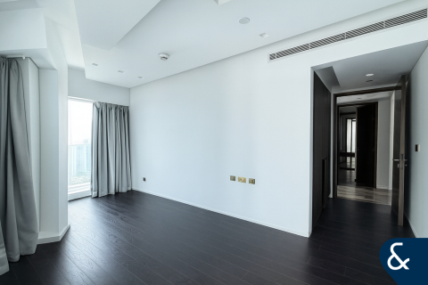 Apartment in DAMAC HEIGHTS in Dubai Marina, Dubai 3 bedrooms, 172 sq.m. № 79353 - photo 8