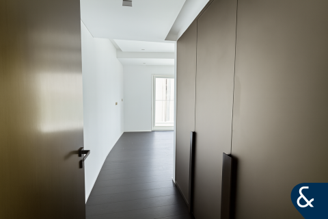 Apartment in DAMAC HEIGHTS in Dubai Marina, Dubai 3 bedrooms, 172 sq.m. № 79353 - photo 12