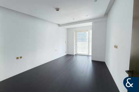 Apartment in DAMAC HEIGHTS in Dubai Marina, Dubai 3 bedrooms, 172 sq.m. № 79353 - photo 9