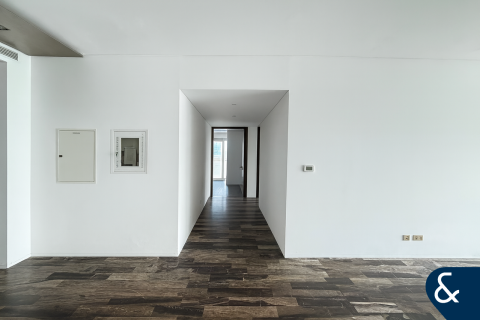 Apartment in DAMAC HEIGHTS in Dubai Marina, Dubai 3 bedrooms, 172 sq.m. № 79353 - photo 7