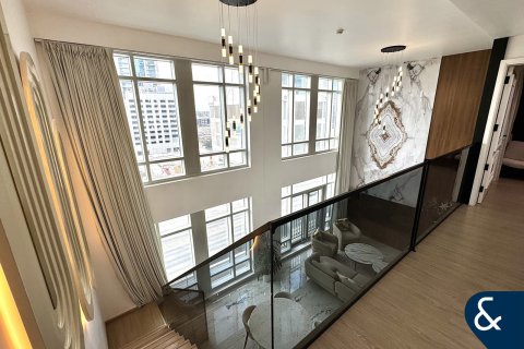 Снять в аренду квартиру в Даунтаун Дубай (Даунтаун Бурдж Дубай), Дубай: 2 спальни, 160м², № 79362 - фото 1