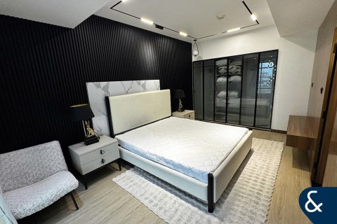 Снять в аренду квартиру в Даунтаун Дубай (Даунтаун Бурдж Дубай), Дубай: 2 спальни, 160м², № 79362 - фото 11