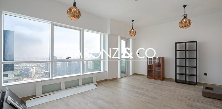 Apartment in Marina Pinnacle, Dubai Marina, Dubai 3 bedrooms, 147 sq.m. № 102201