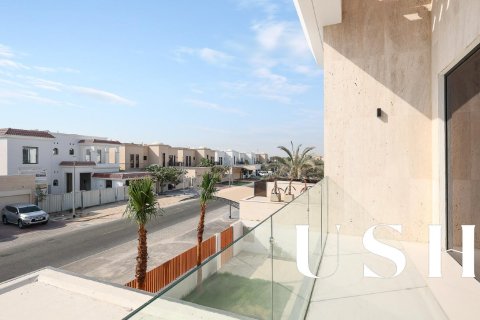 Villa in Jumeirah Park, Dubai 4 bedrooms, 510 sq.m. № 39019 - photo 30