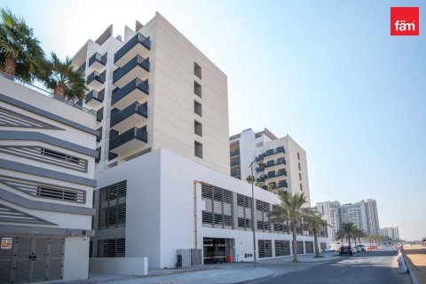 Apartment in Al Furjan, Dubai 3 bedrooms, 98.8 sq.m. № 24709 - photo 8