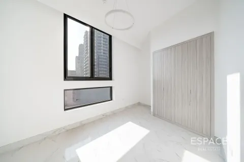 Снять в аренду дуплекс в Джумейра Вилладж Серкл, Дубай: 2 спальни, 144м², № 71334 - фото 10