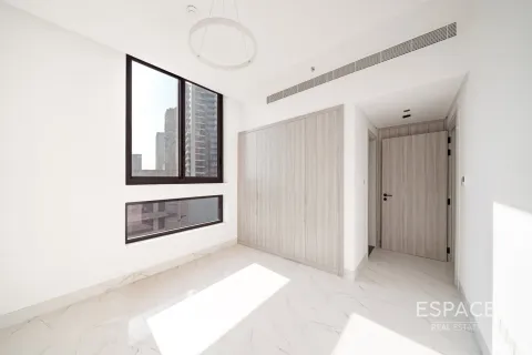 Снять в аренду дуплекс в Джумейра Вилладж Серкл, Дубай: 2 спальни, 144м², № 71334 - фото 7