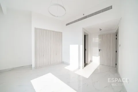 Снять в аренду дуплекс в Джумейра Вилладж Серкл, Дубай: 2 спальни, 144м², № 71334 - фото 11