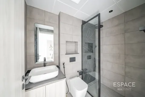 Снять в аренду дуплекс в Джумейра Вилладж Серкл, Дубай: 2 спальни, 144м², № 71334 - фото 12