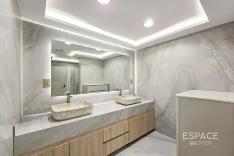 Снять в аренду квартиру в Пальме Джумейре, Дубай: 2 спальни, 177м², № 71336 - фото 7