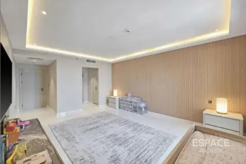 Снять в аренду квартиру в Пальме Джумейре, Дубай: 2 спальни, 177м², № 71336 - фото 2