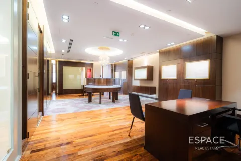 Office in Jumeirah Lake Towers, Dubai 146 sq.m. № 71332 - photo 5