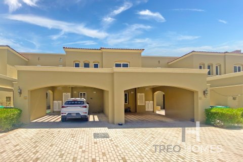 Townhouse in Bella Casa, Serena, Dubai 2 bedrooms, 173 sq.m. № 16374 - photo 1