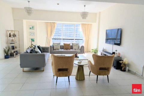 Apartamento en Business Bay, Dubai, 3 dormitorios, 204 m², № 89632 - foto 2
