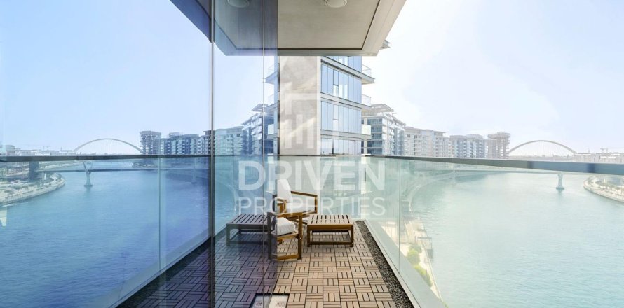 Квартира в Аль-Васле, Дубай, 2 спальни, 151м², № 87401