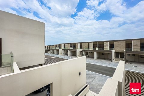 Adosado en Dubai, 3 dormitorios, 200.7 m², № 8097 - foto 9