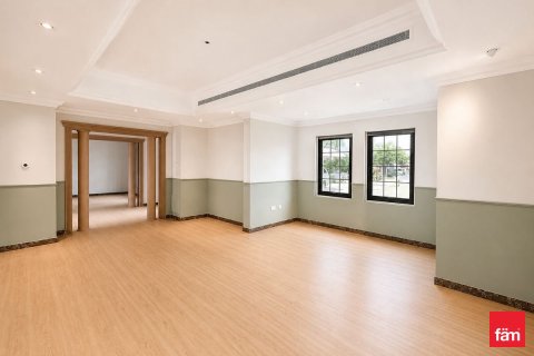 Villa in Jumeirah Islands, Dubai 5 bedrooms, 1305.6 sq.m. № 113471 - photo 6