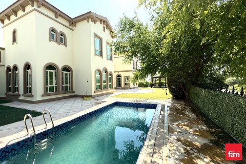 Villa in Jumeirah Islands, Dubai 5 bedrooms, 1305.6 sq.m. № 113471 - photo 3