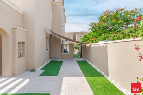 Villa in Dubai 3 bedrooms, 258.2 sq.m. № 109477 - photo 11