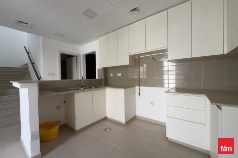 Townhouse in Town Square, Dubai 3 bedrooms, 190.1 sq.m. № 109481 - photo 14