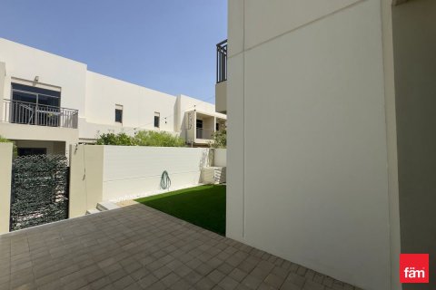 Townhouse in Town Square, Dubai 3 bedrooms, 190.1 sq.m. № 109481 - photo 2