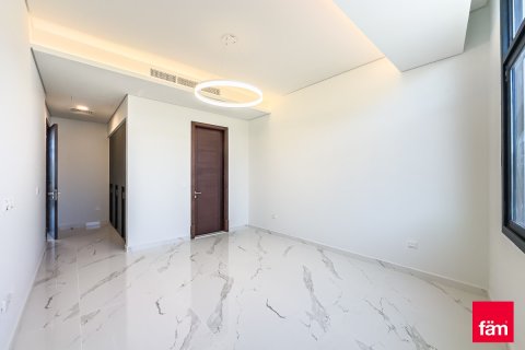 Villa en Al Furjan, Dubai, 5 dormitorios, 489.9 m², № 118531 - foto 19