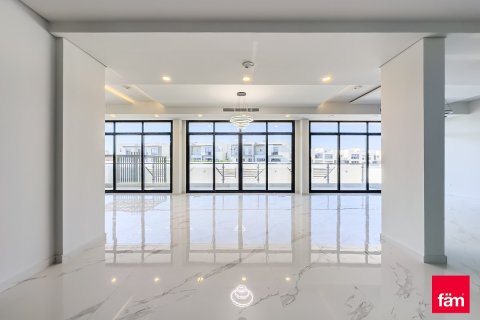 Villa en Al Furjan, Dubai, 5 dormitorios, 489.9 m², № 118531 - foto 15
