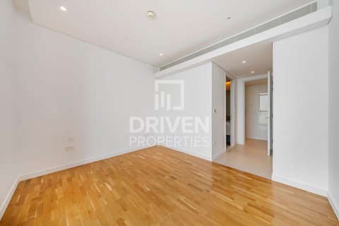 Снять в аренду квартиру в Bluewaters Residences, Bluewaters, Дубай: 4 спальни, 228м², № 87638 - фото 3