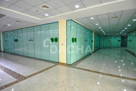 Magasin à Dubai Investment Park, Dubai, 1 salle, 221.7 m², № 6473 - photo 4