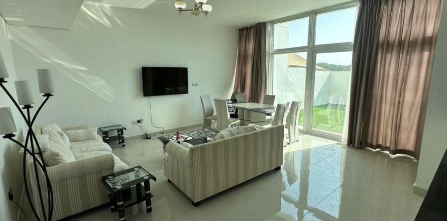Adosado en Dubai, 4 dormitorios, 174.7 m², № 114322