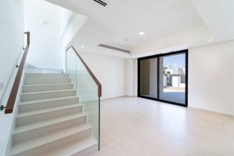 Villa en Dubai, 5 dormitorios, 528 m², № 97229 - foto 12